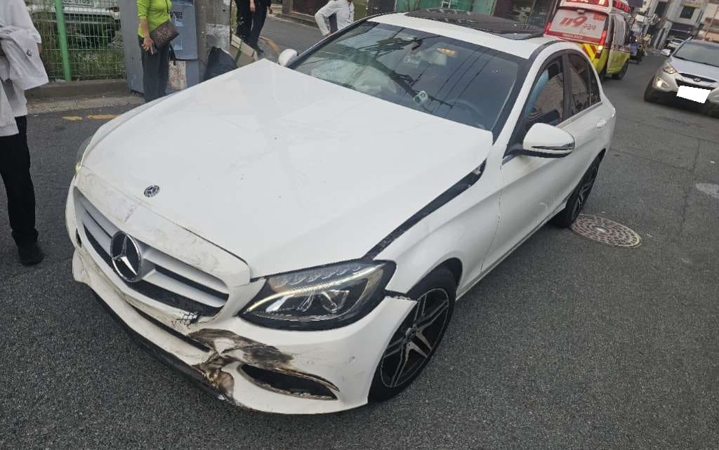 2018 Benz C-Class W205 C200 d (366073) pre-producted