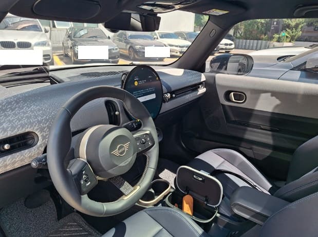 2025 Mini Cooper S Favored (W18219) pre-producted 7