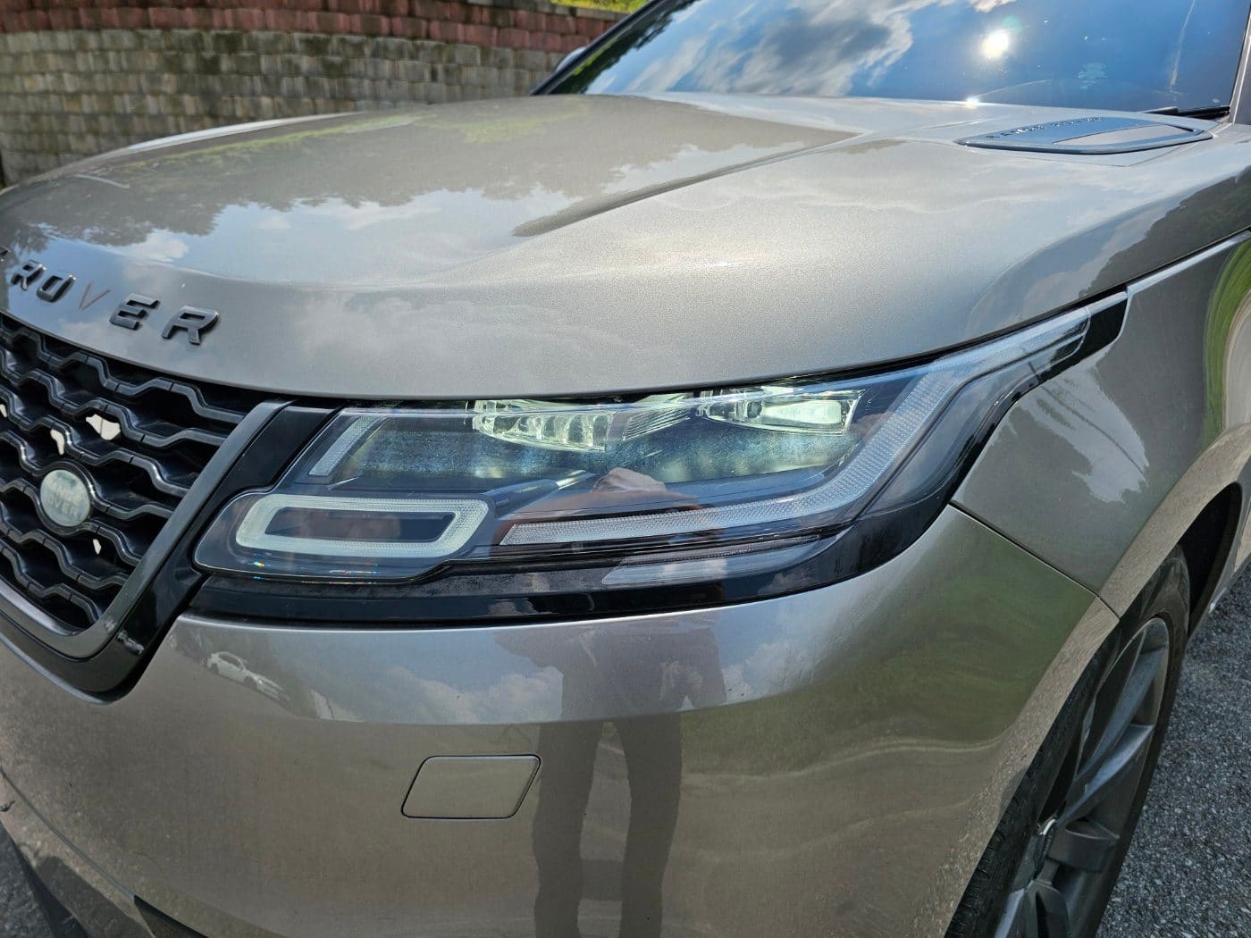 2018 Land Rover Range Rover Velar 3.0 D300 R-Dynamic (S/N: 770060) 9