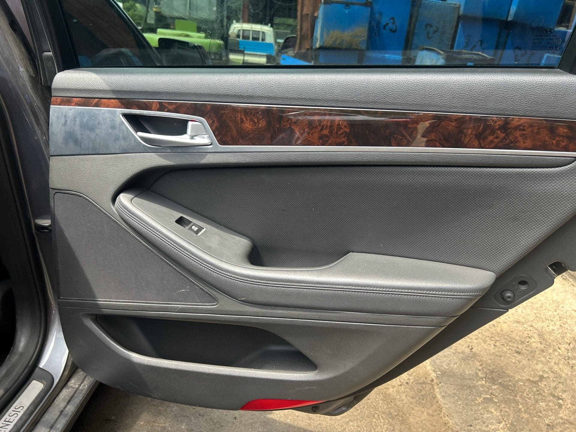 2016 Genesis DH G330 (S/N: 089639) 24