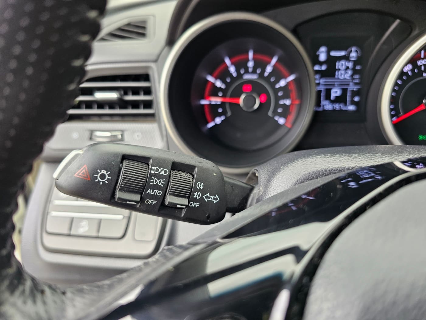 2019 KGM Tivoli Air 2WD Gasoline 1.6 (S/N: 262202) 36
