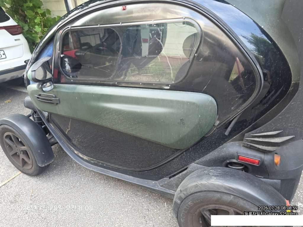 2019 Renault Twizy EV INTENS (718762) pre-producted 5