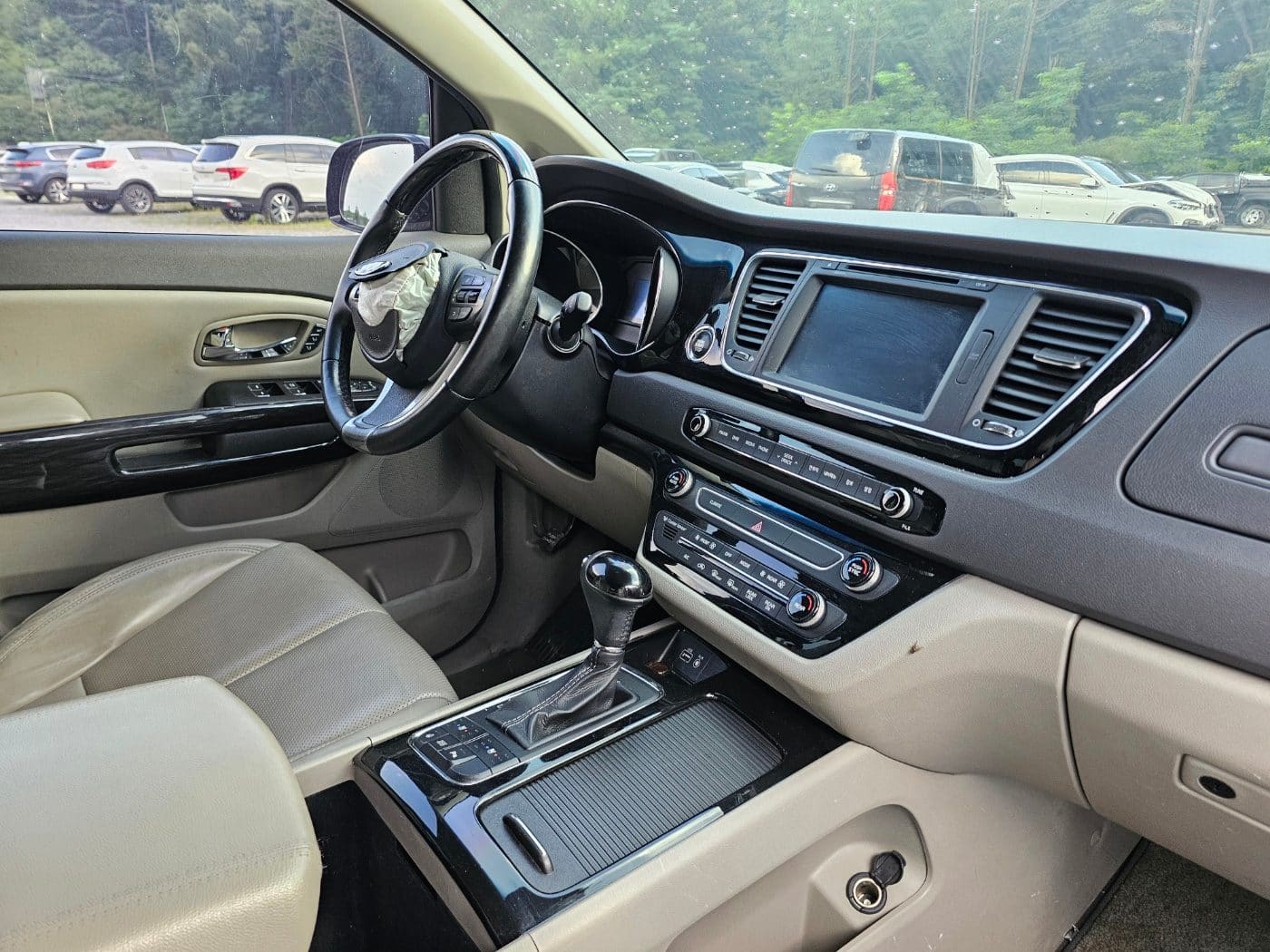 2016 Kia All New Carnival Diesel Limousine (S/N: 092376) 47