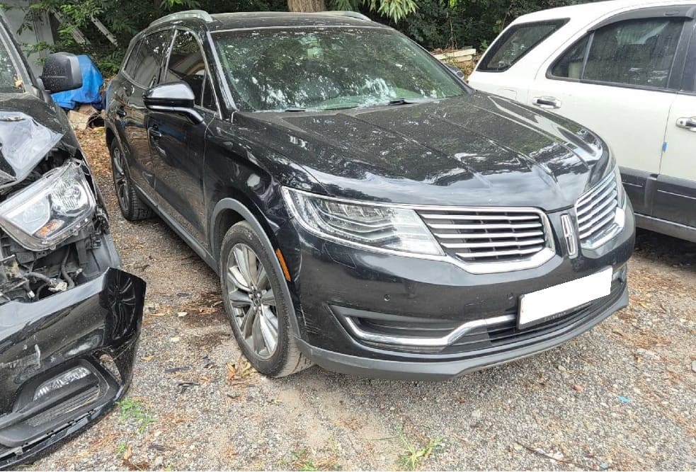2016 Lincoln MKX 2.7 AWD (L45195) pre-producted