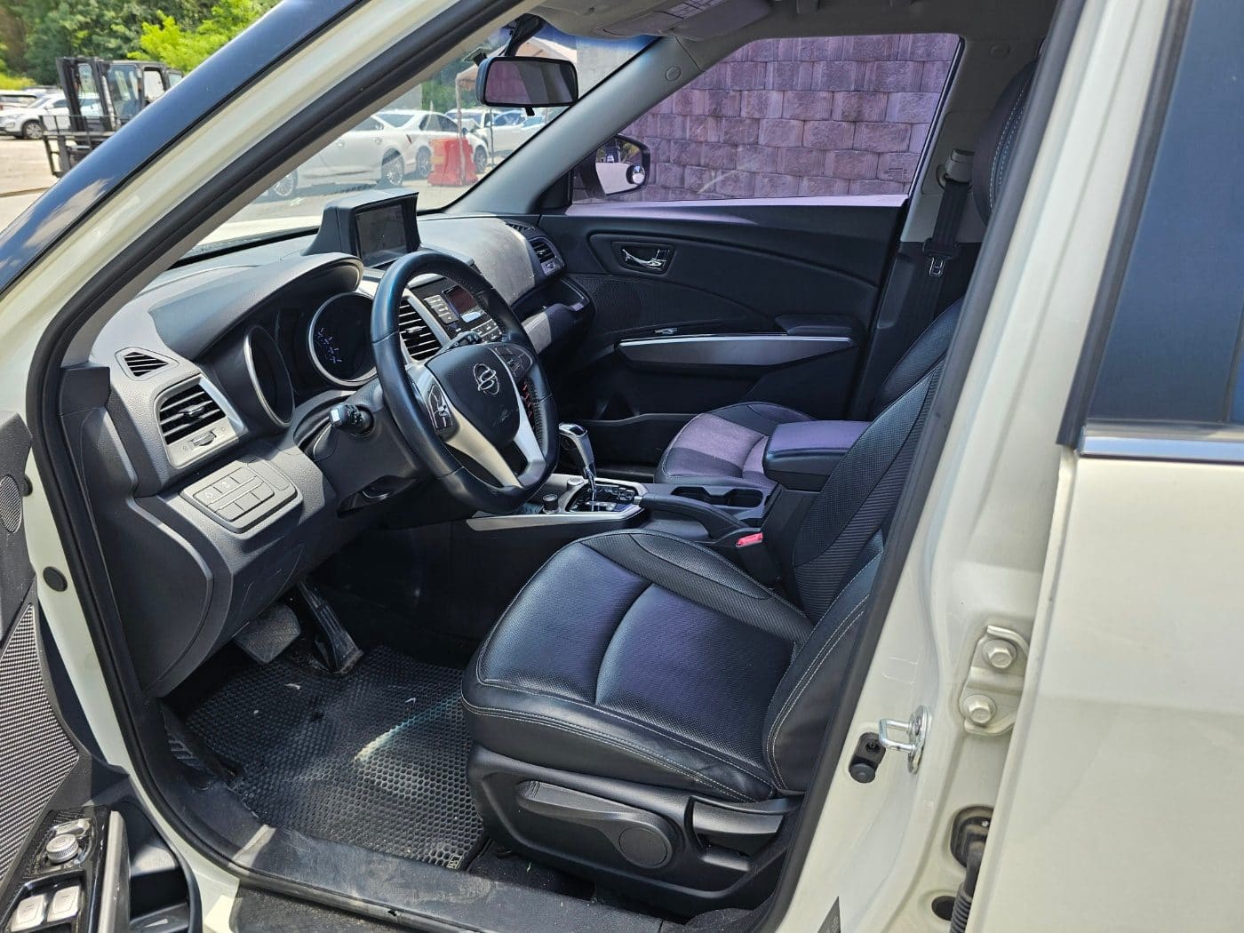 2016 KGM Tivoli Gasoline 2WD 1.6 (S/N: 036953) 30