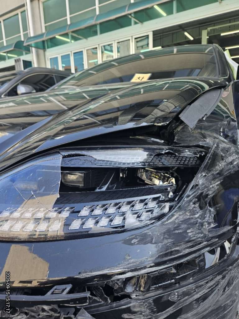 2023 Hyundai  IONIQ 6 Long Range (039414) pre-producted 8