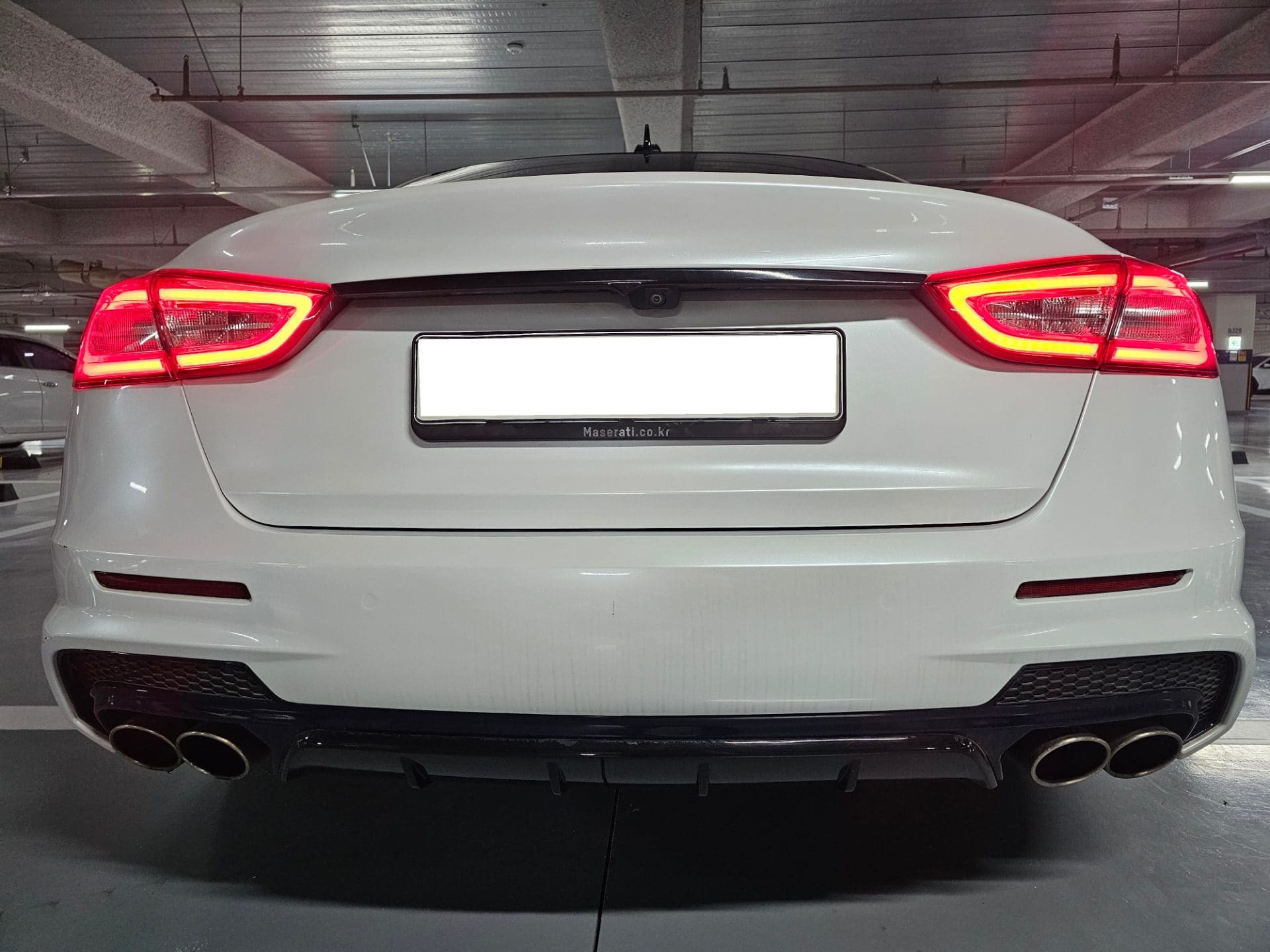 2018 Maserati Quattroporte S Q4 (S/N: 306262) 19