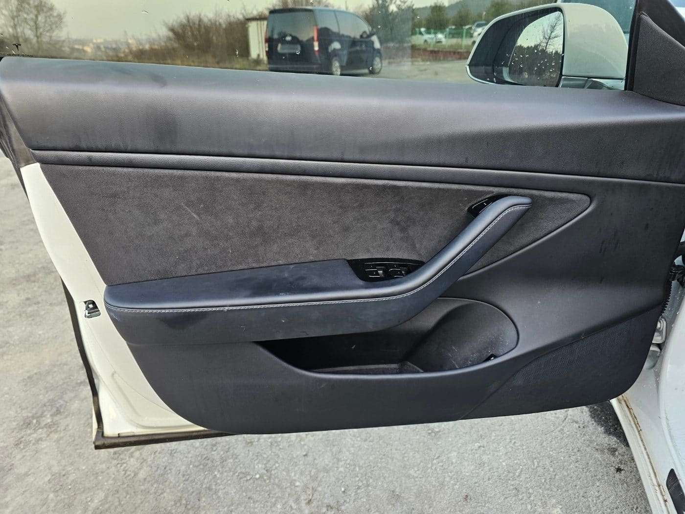 2020 Tesla Model 3 Long Range (S/N: 809042) 37