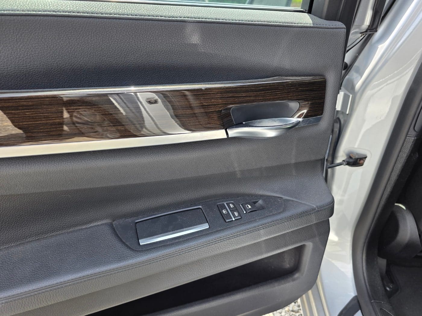 2013 BMW 7 Series (F01) Active Hybrid (S/N: 992454) 28
