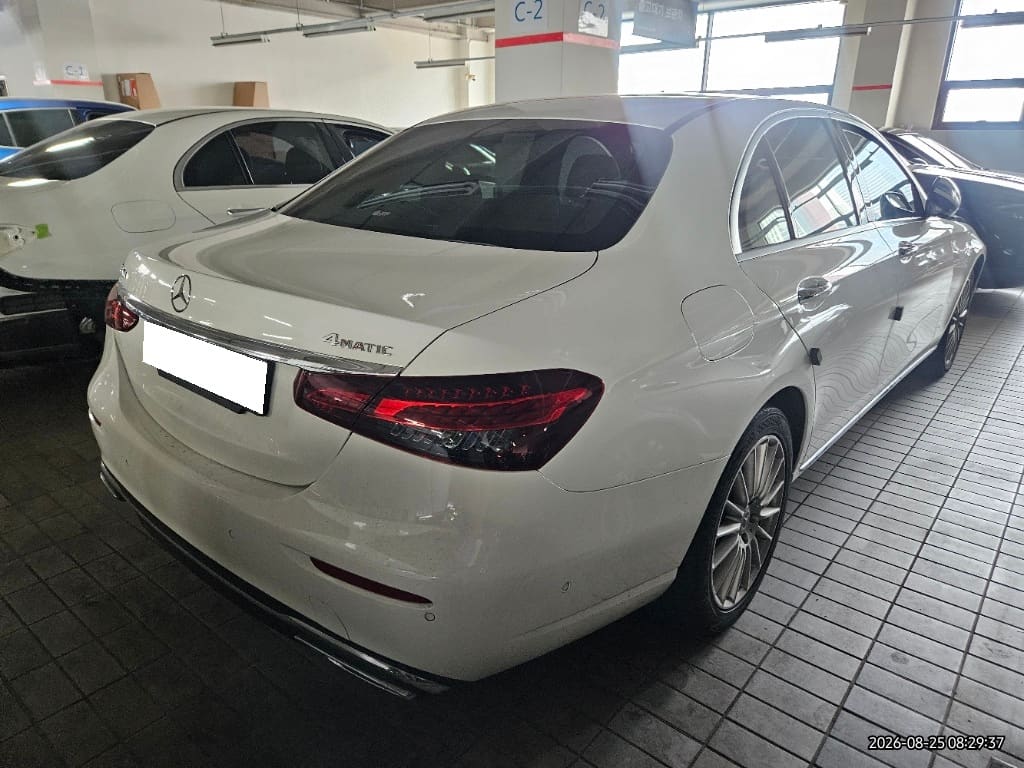 2022 Benz E-Class W213 E220d 4MATIC (036333) pre-producted 18