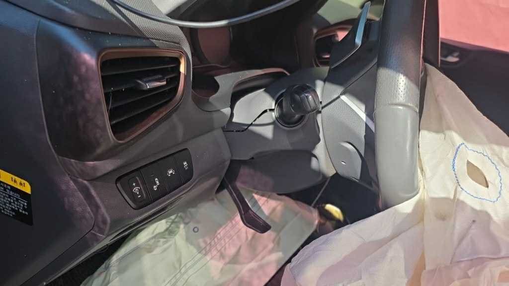 2018 Hyundai Ioniq Electric Q (013655) pre-producted 4