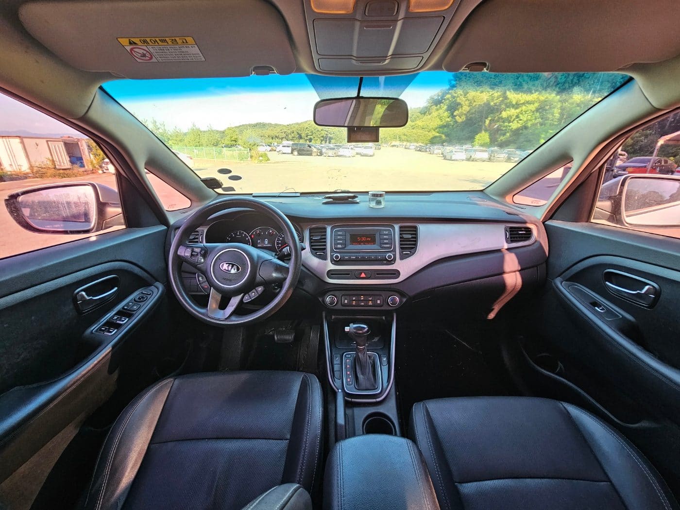2017 Kia The New Carens 2.0 LPI (S/N: 166208) 32