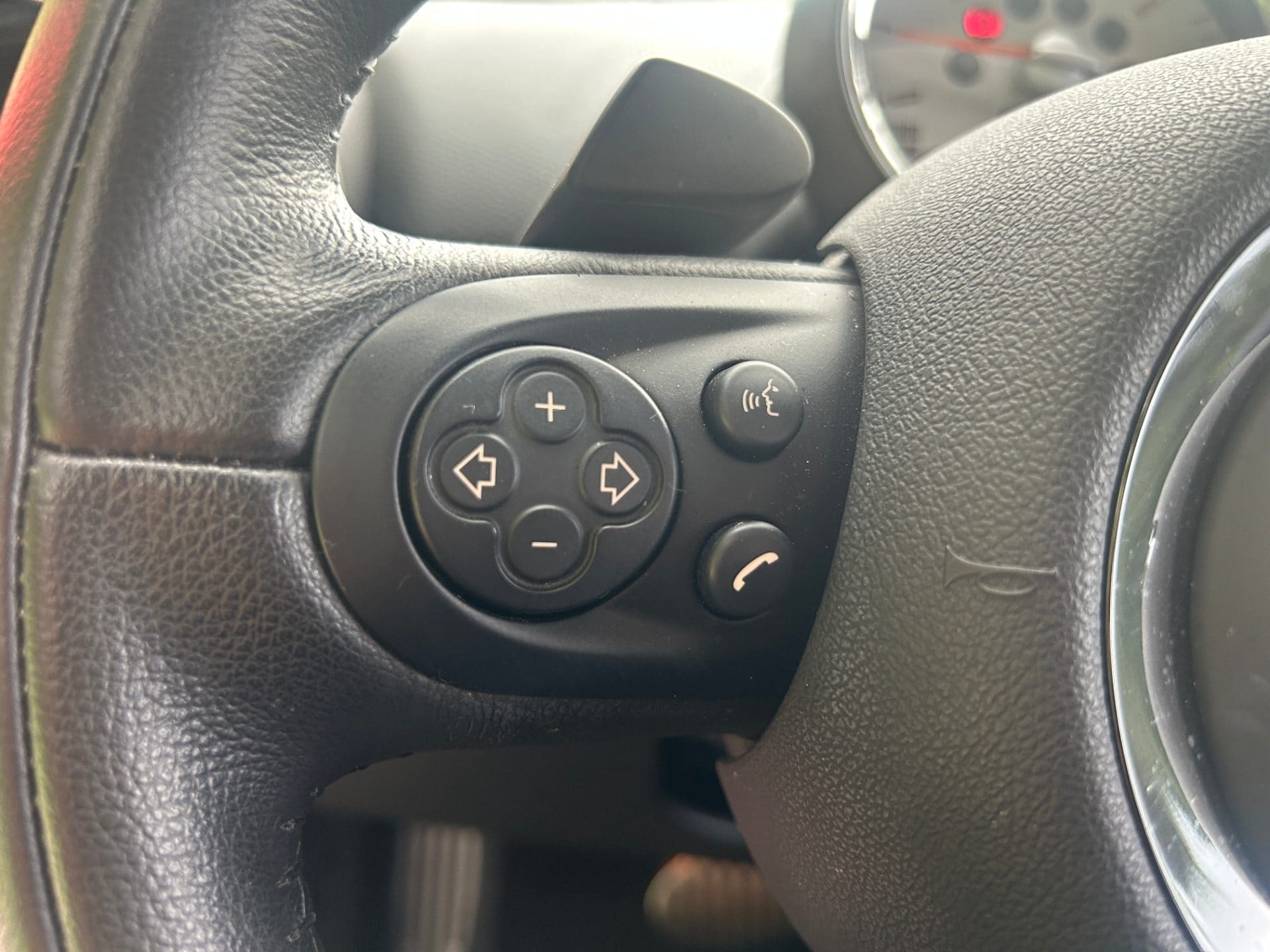 2011 Mini Countryman (R60) 1.6 Cooper S (S/N: K95160) 48