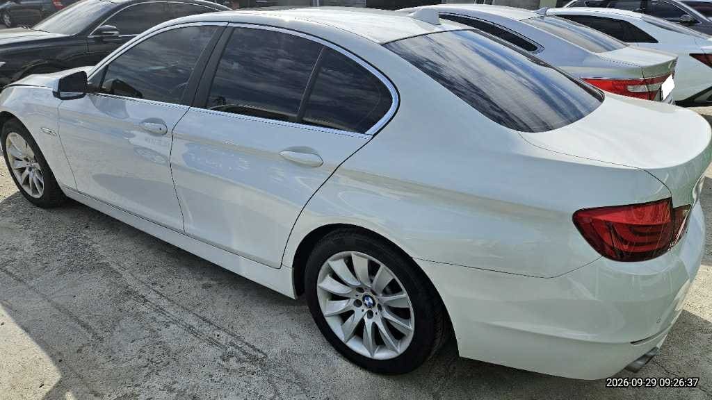 2013 BMW 5 Series (F10) 528i (W42990) pre-producted 3