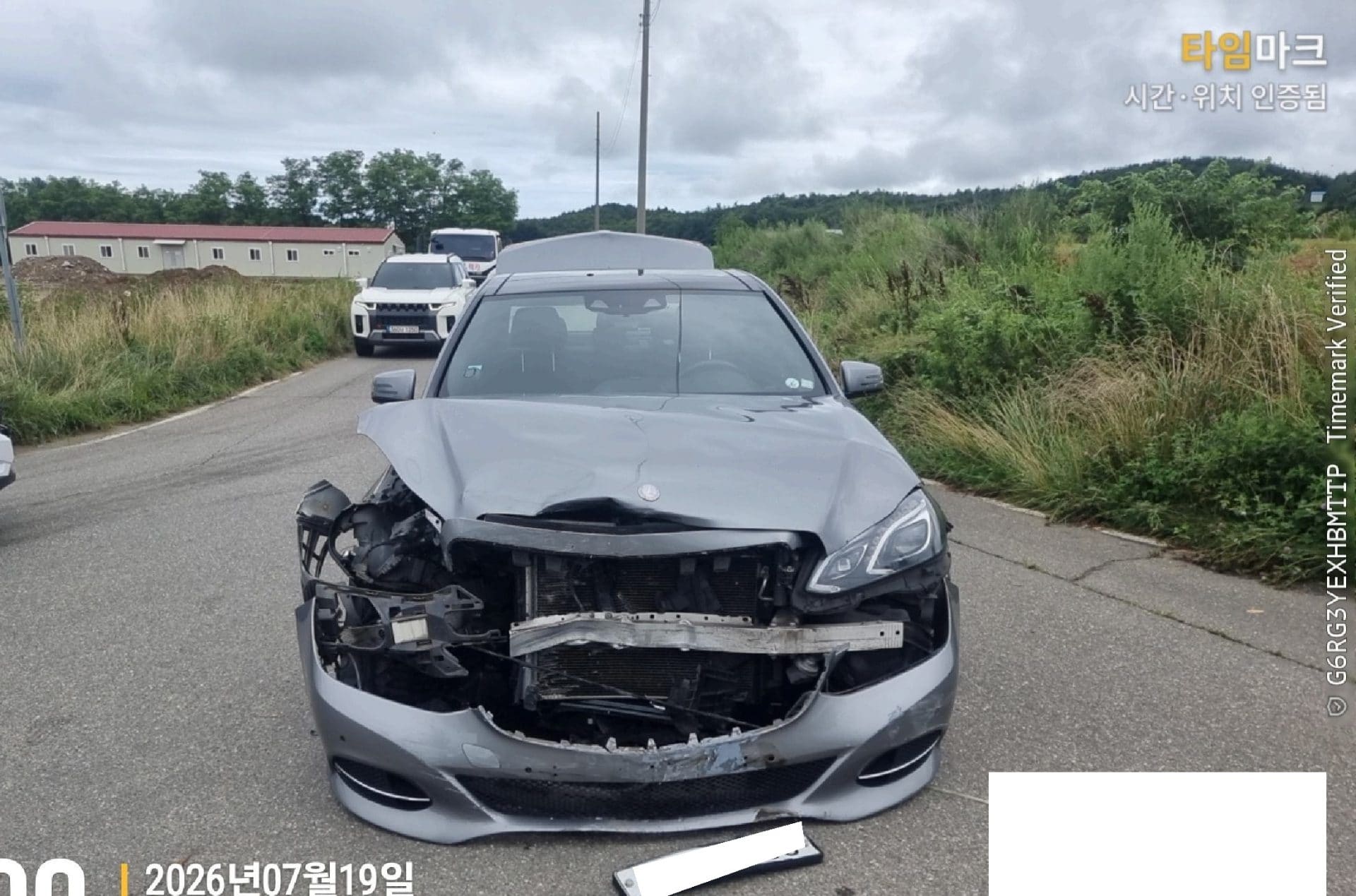 2014 Benz E-Class W212 E300 4MATIC (072855) pre-producted