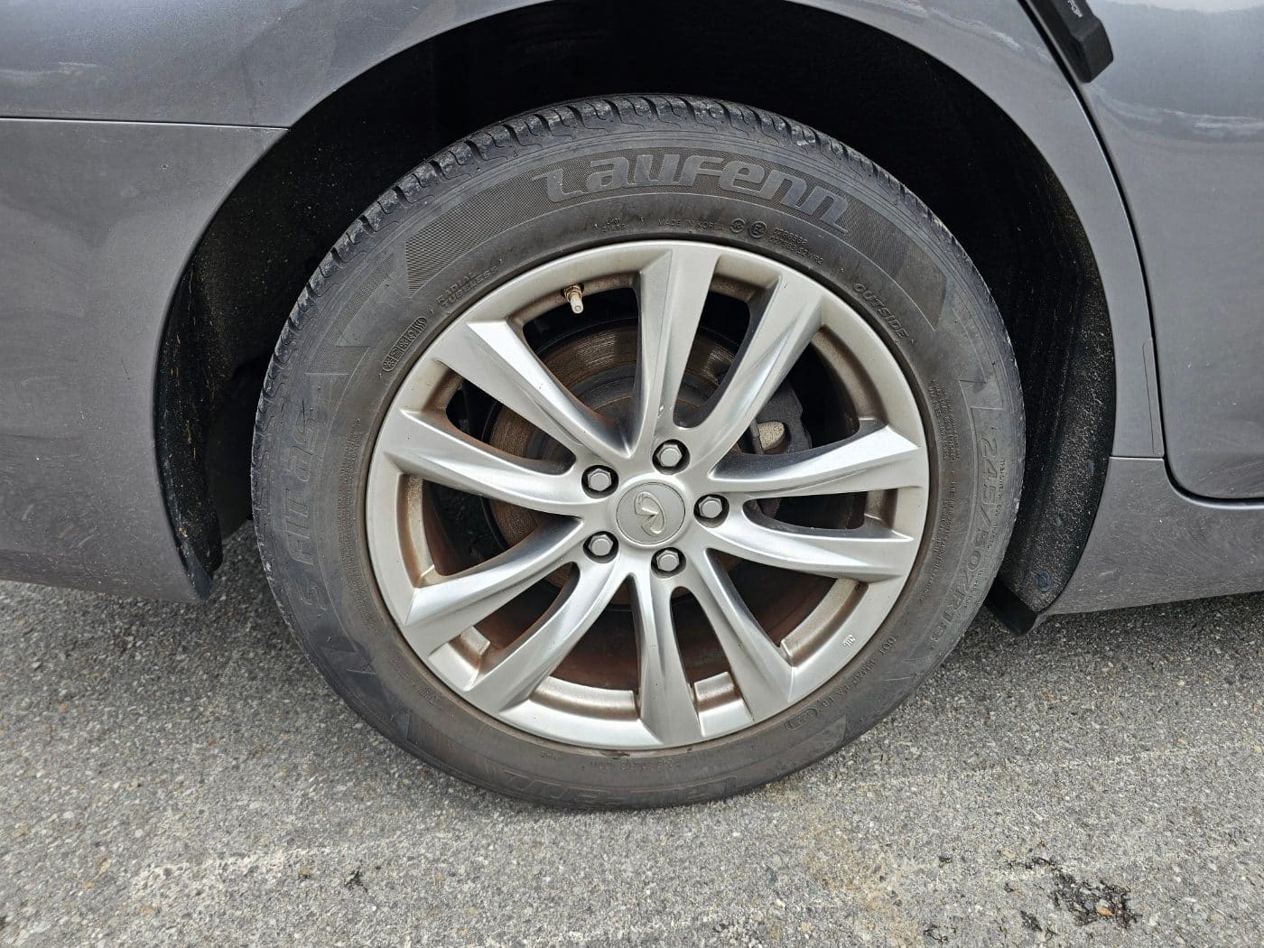 2016 Infiniti Q70 3.7 (S/N: 580214) 18