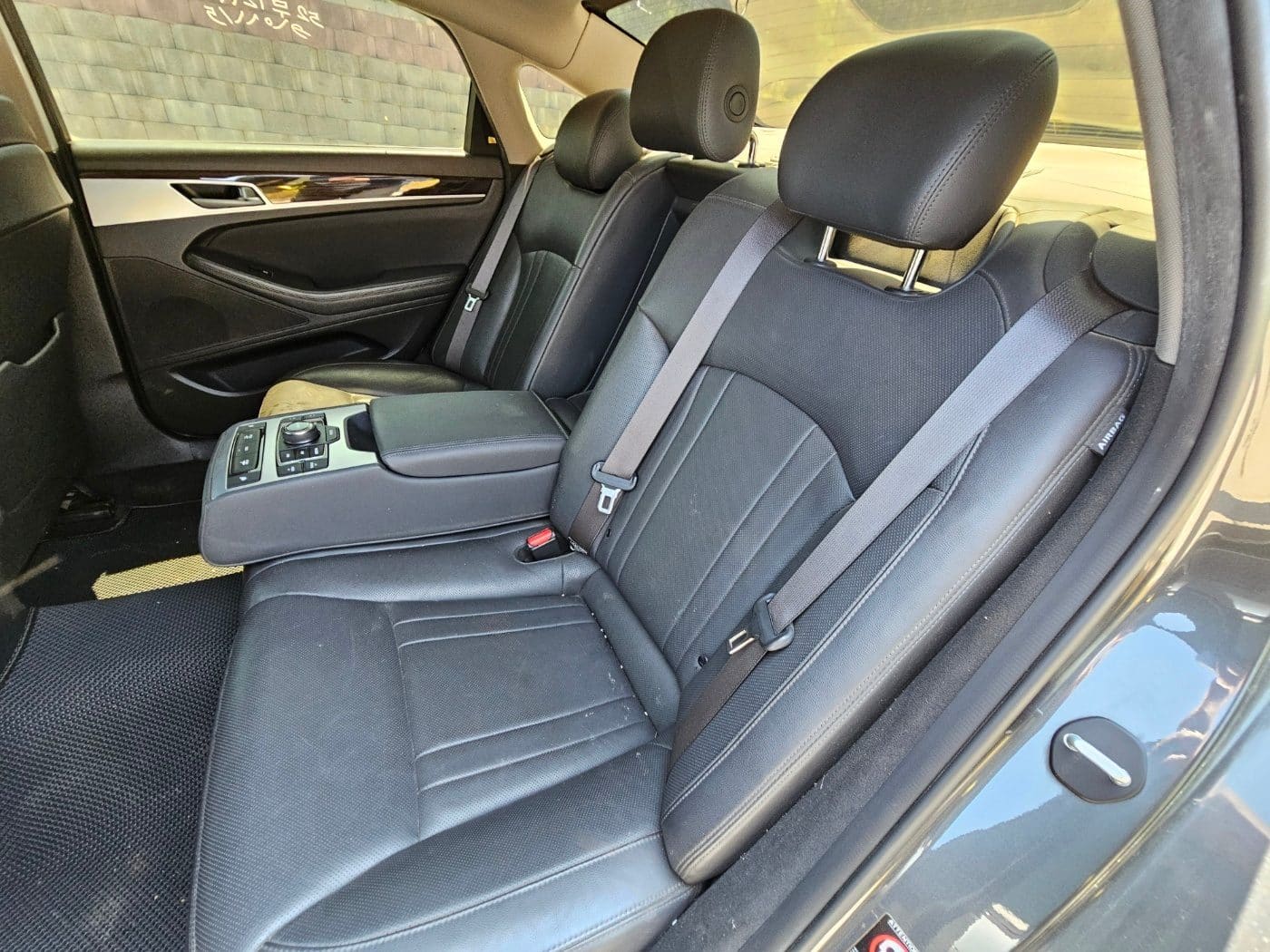 2018 Genesis G80 2.2D AWD Luxury (S/N: 279432) 26