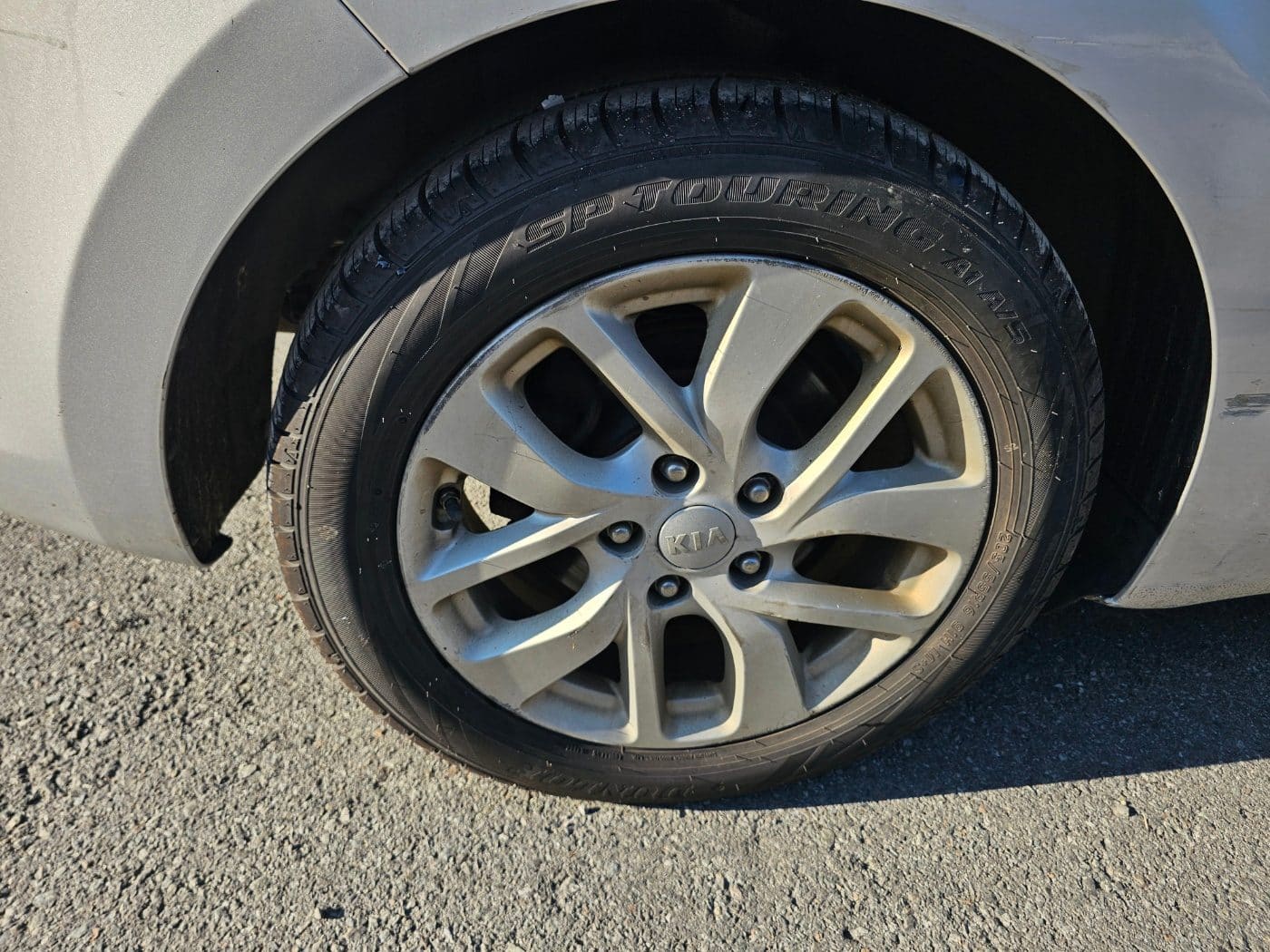 2017 Kia The New Carens 2.0 LPI (S/N: 166208) 18
