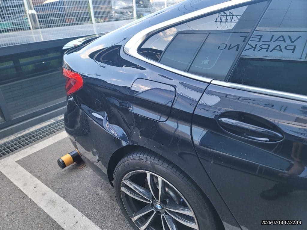 2022 BMW  6 Series GT (G32) 620d xDrive M Sport (L02514) pre-producted 13