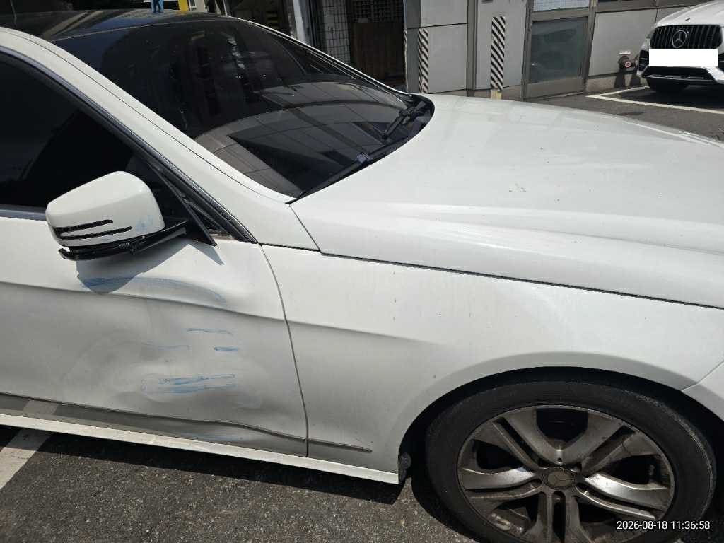 2013 Benz E-Class W212 E220 (755092) pre-producted 2