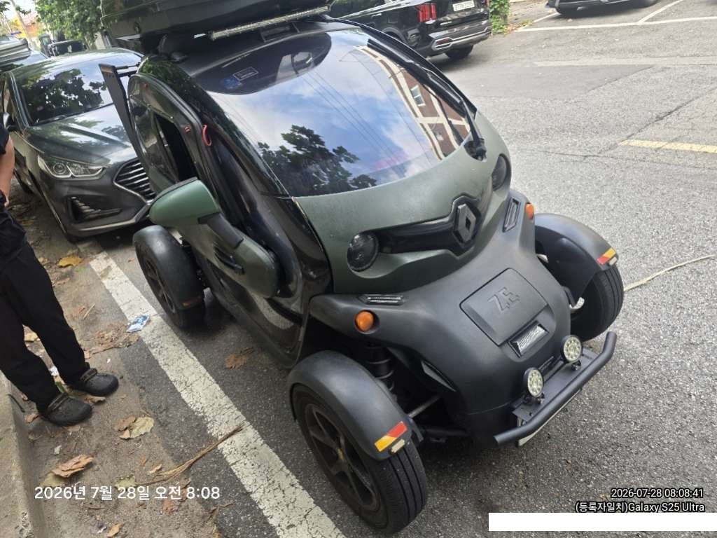 2019 Renault Twizy EV INTENS (718762) pre-producted 2