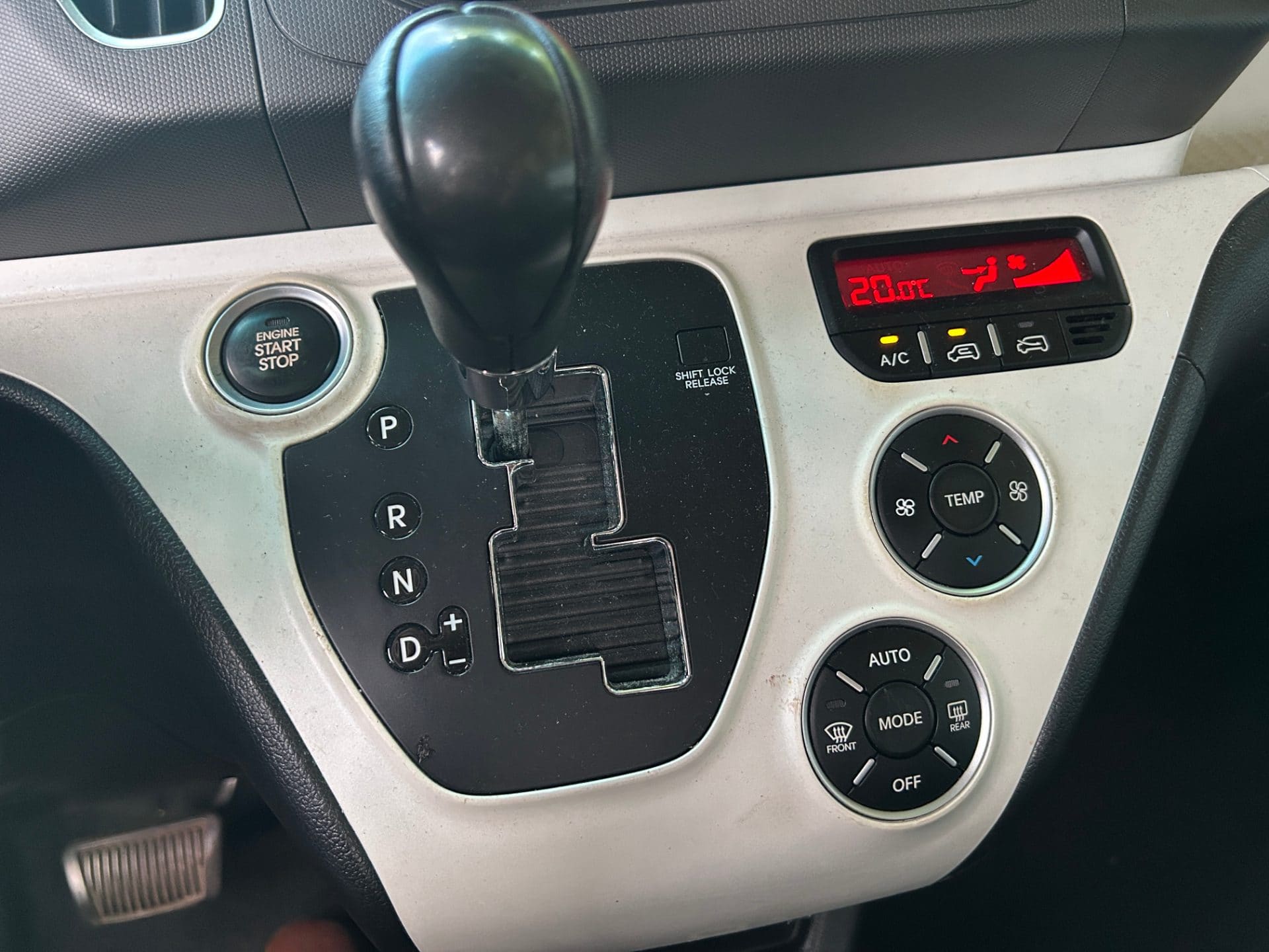 2012 Kia RAY 1.0 (S/N: 018784) 38