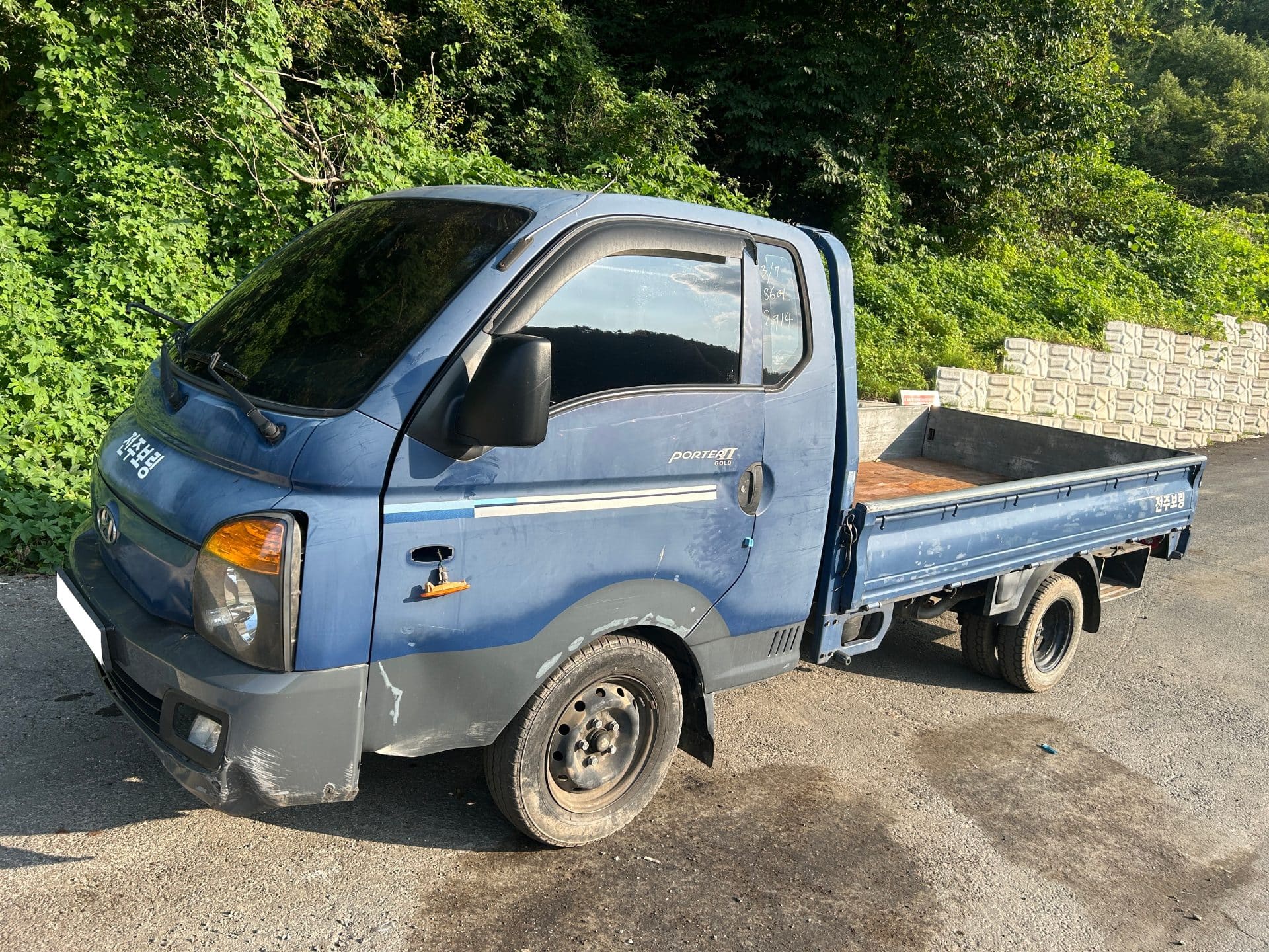 2014 Hyundai Porter 2 1.0-ton Super Cab (CRDi) (S/N: 054452)