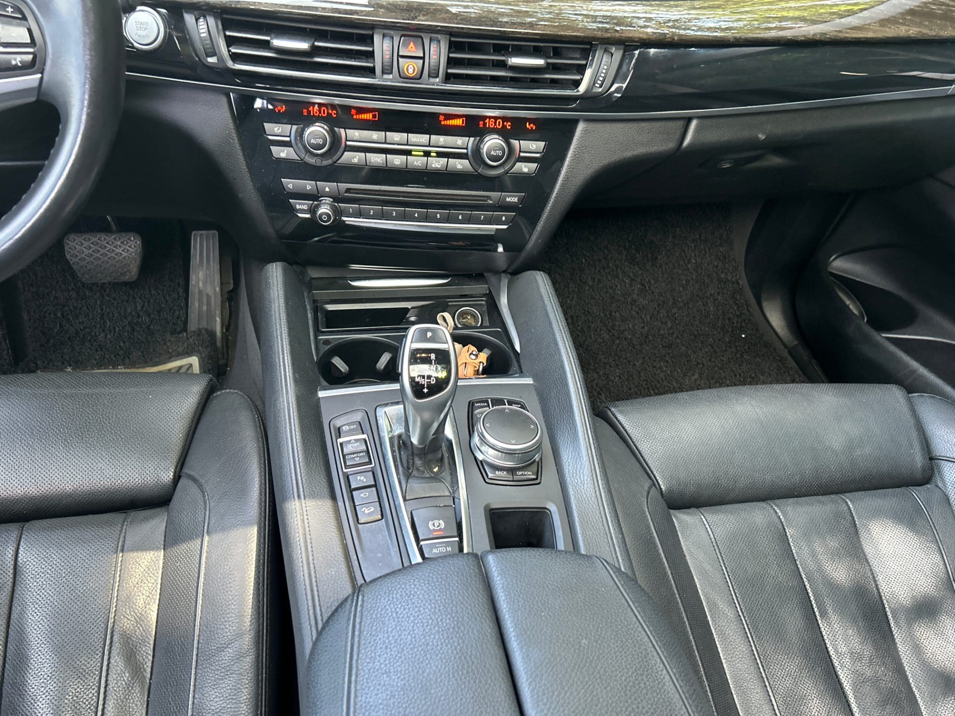 2017 BMW X6 (F16) xDrive 40d (S/N: U06624) 55
