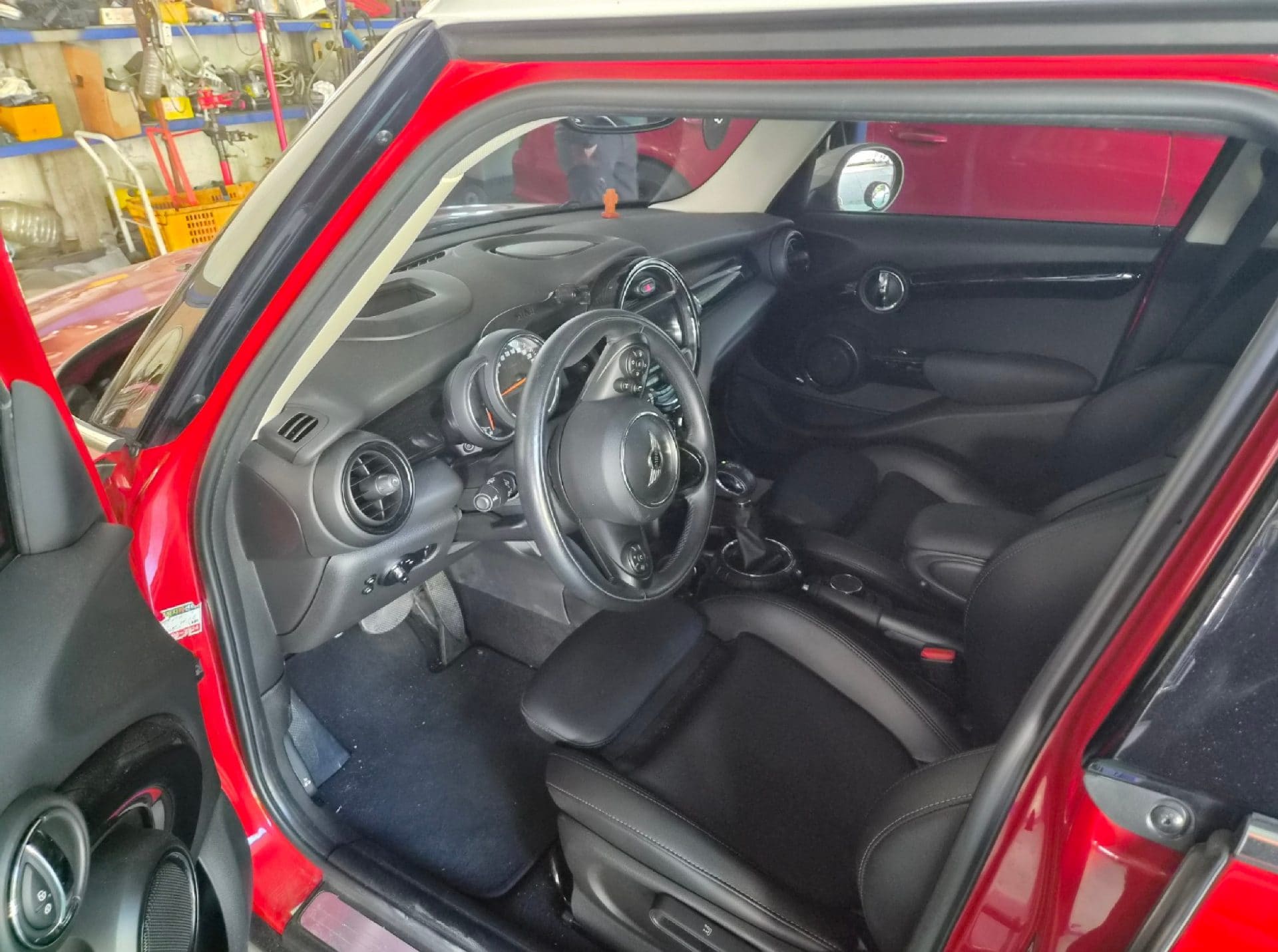 2018 MINI Cooper 5-Door (G05977) pre-producted 7