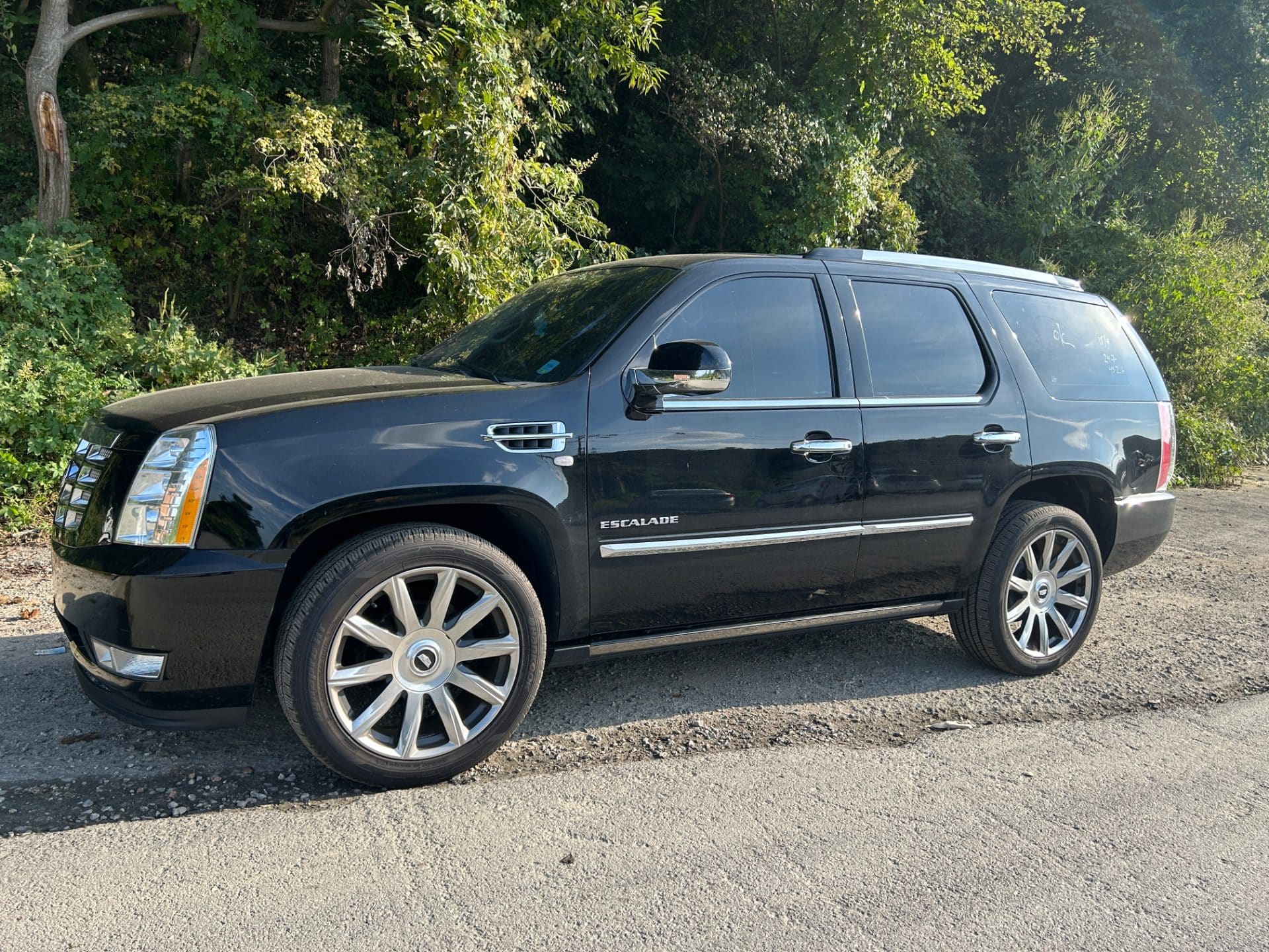 2011 Cadillac Escalade 6.2 (S/N: 281014) 1