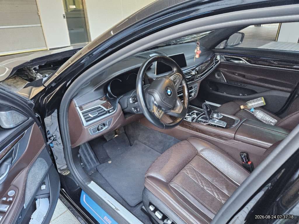 2018 BMW 750Li xDrive (236206) pre-producted 4