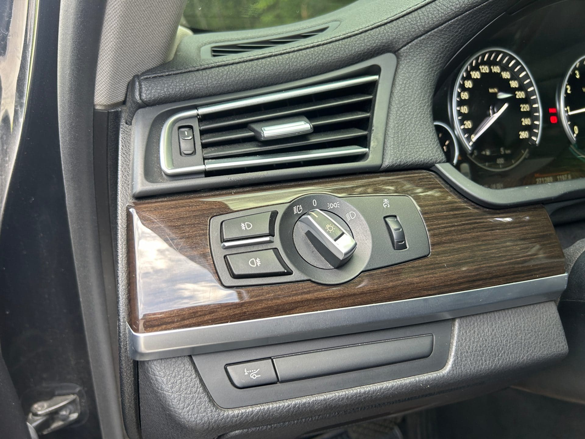 2010 BMW 7 Series (F01) 740 i (S/N: 367883) 48
