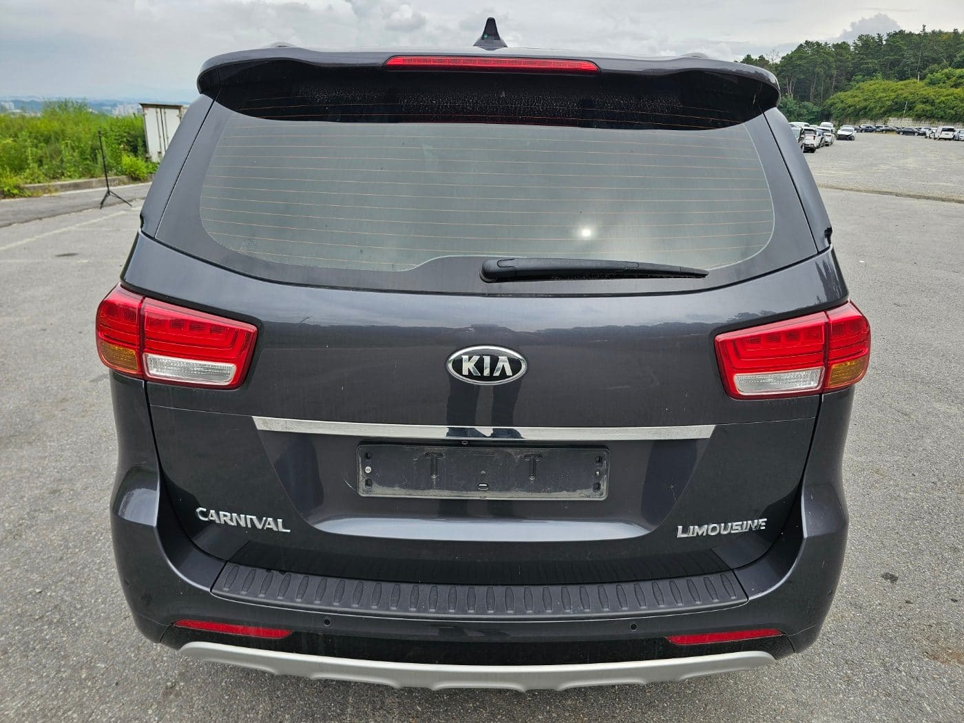 2016 Kia All New Carnival Diesel Limousine (S/N: 092376) 5
