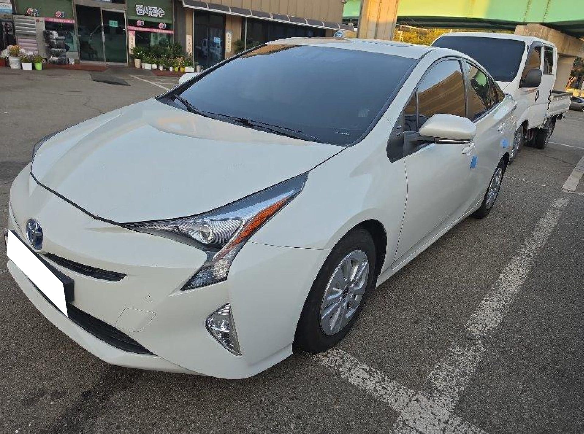 2017 Toyota Prius 4th Gen 1.8 E (S/N: 558723) [RB Auction]