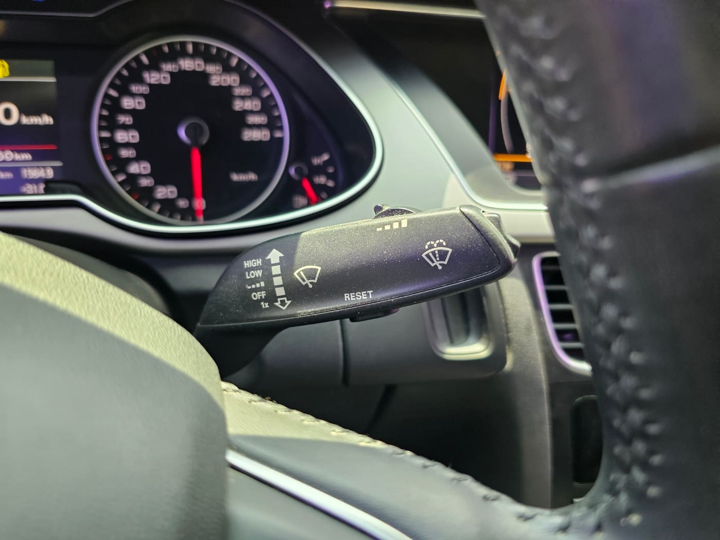2014 Audi New A4 2.0 TDI (S/N: 075250) 41