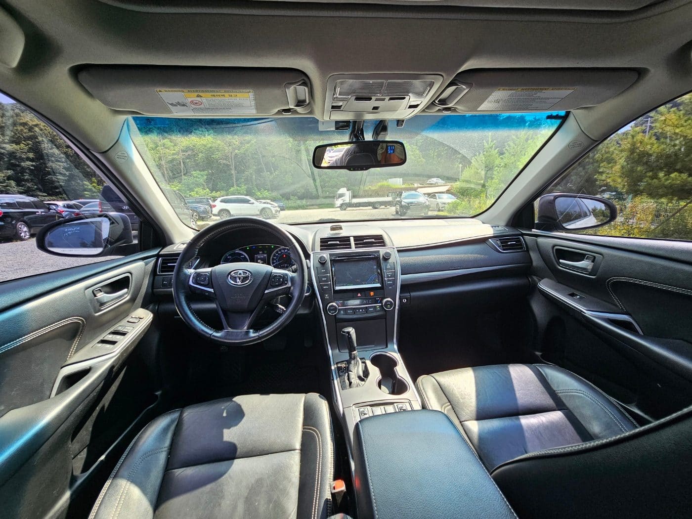 2016 Toyota New Camry Hybrid XLE (S/N: 186463) 33