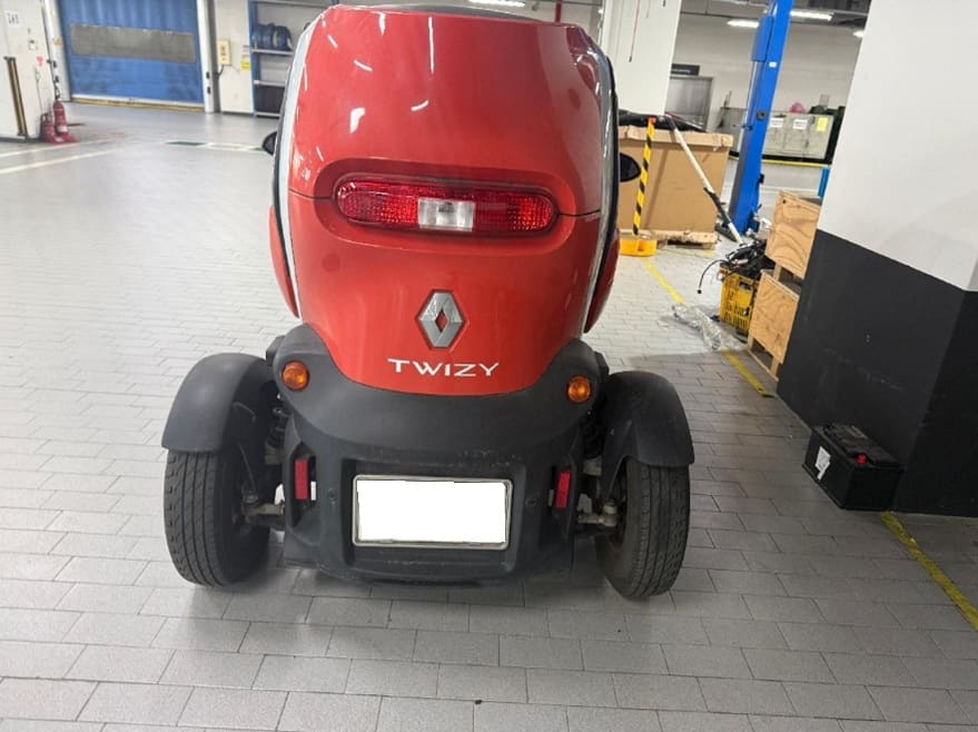 2018 Renault Twizy EV Intens (069434) pre-producted 5