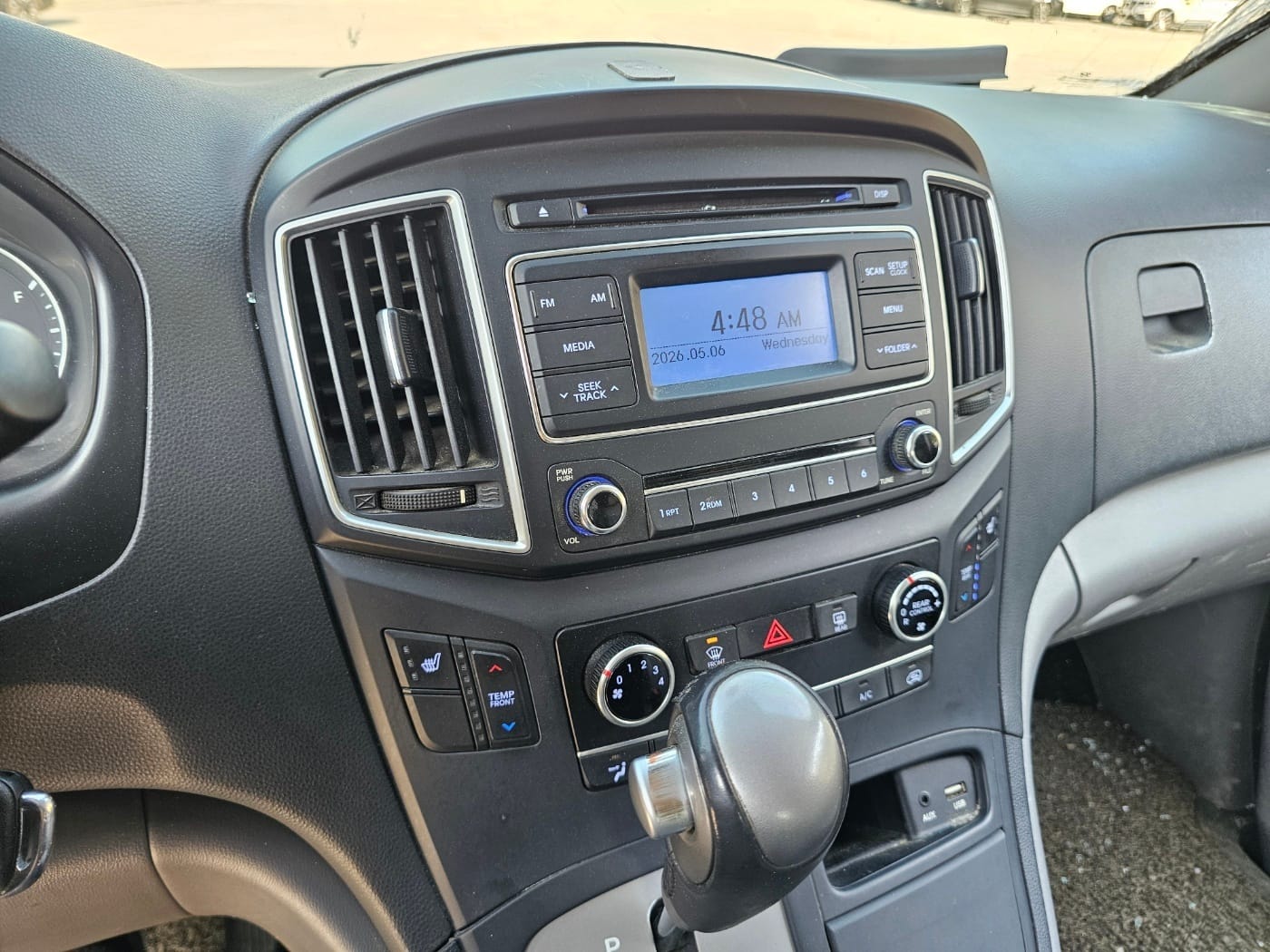 2018 Hyundai The New Grand Starex 2WD (S/N: 989672) 36