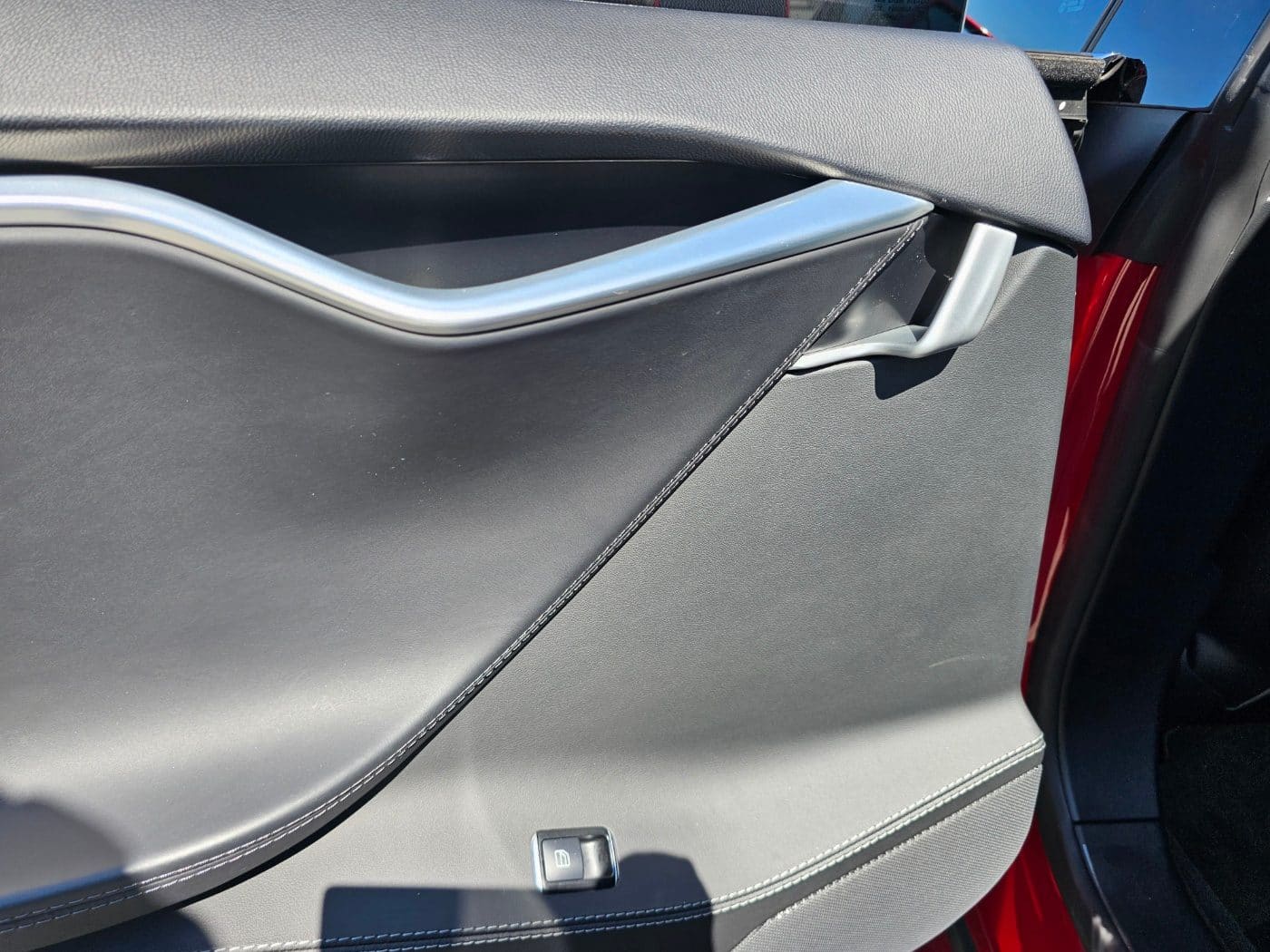 2014 Tesla Model S Performance (S/N: P63705) 26