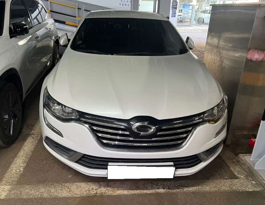 2016 Renault SM6 Gasoline 2.0 GDe RE (021625) pre-producted 1