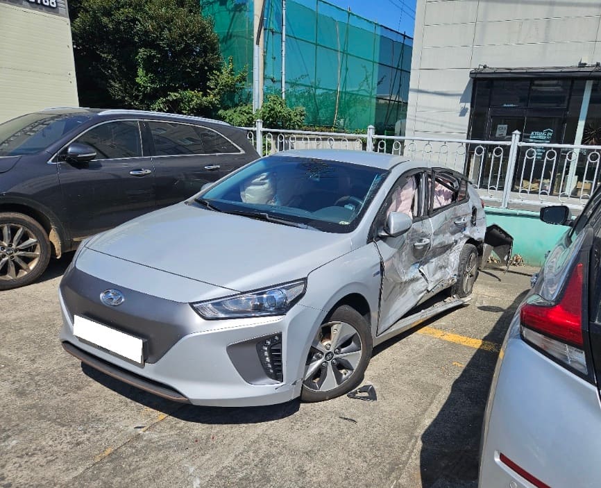 2018 Hyundai Ioniq Electric I (015391) pre-producted 3