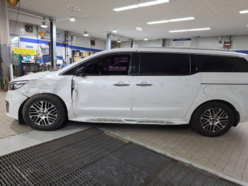 2018 Kia All-New Carnival Diesel (353600) pre-producted 2