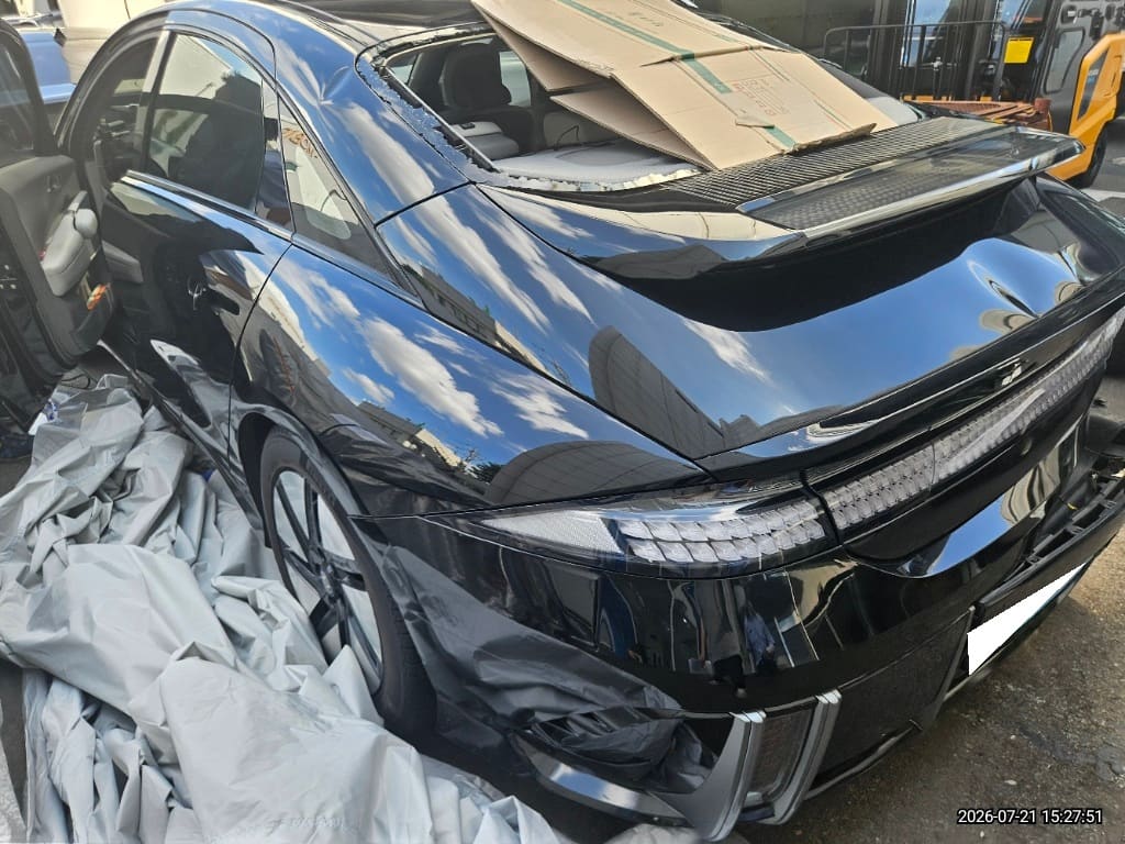 2022 Hyundai Ioniq 6 Long Range 4WD (011190) pre-producted 6