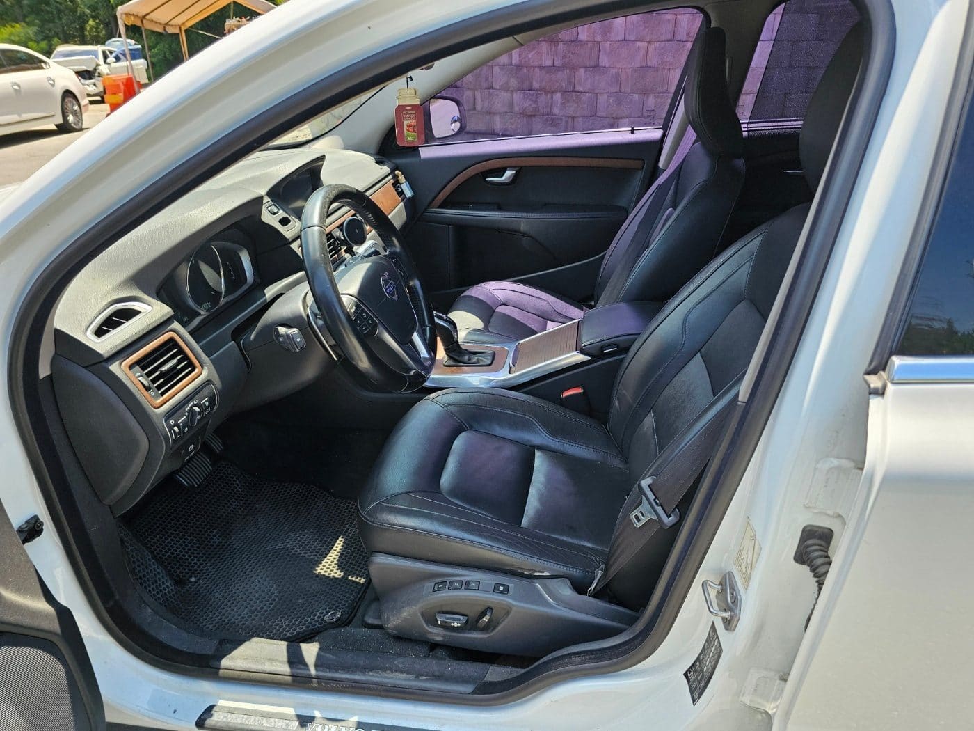 2015 Volvo S80 D2 (S/N: 186276) 38