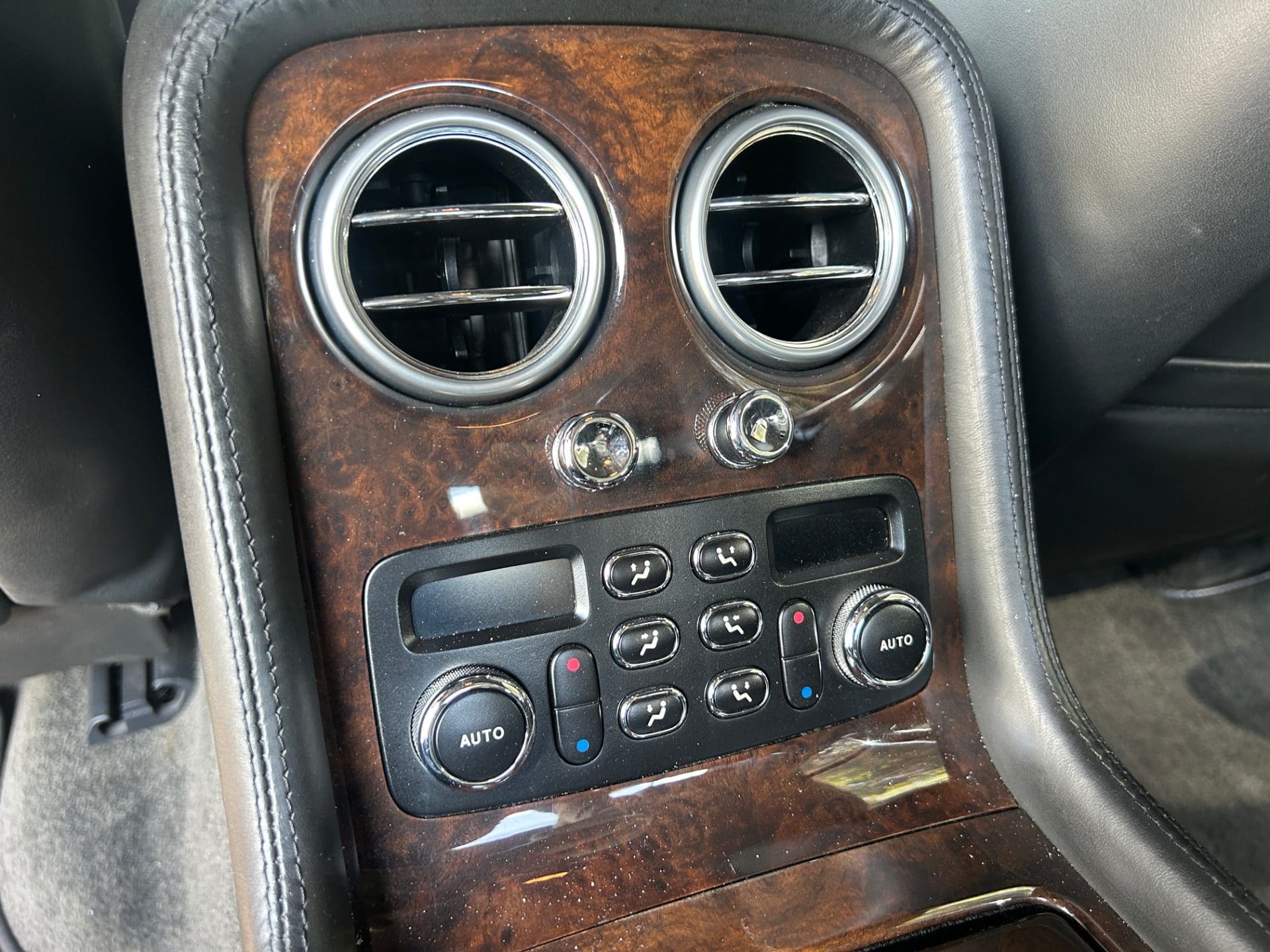 2007 Bentley Continental Flying Spur (S/N: 049897) 49