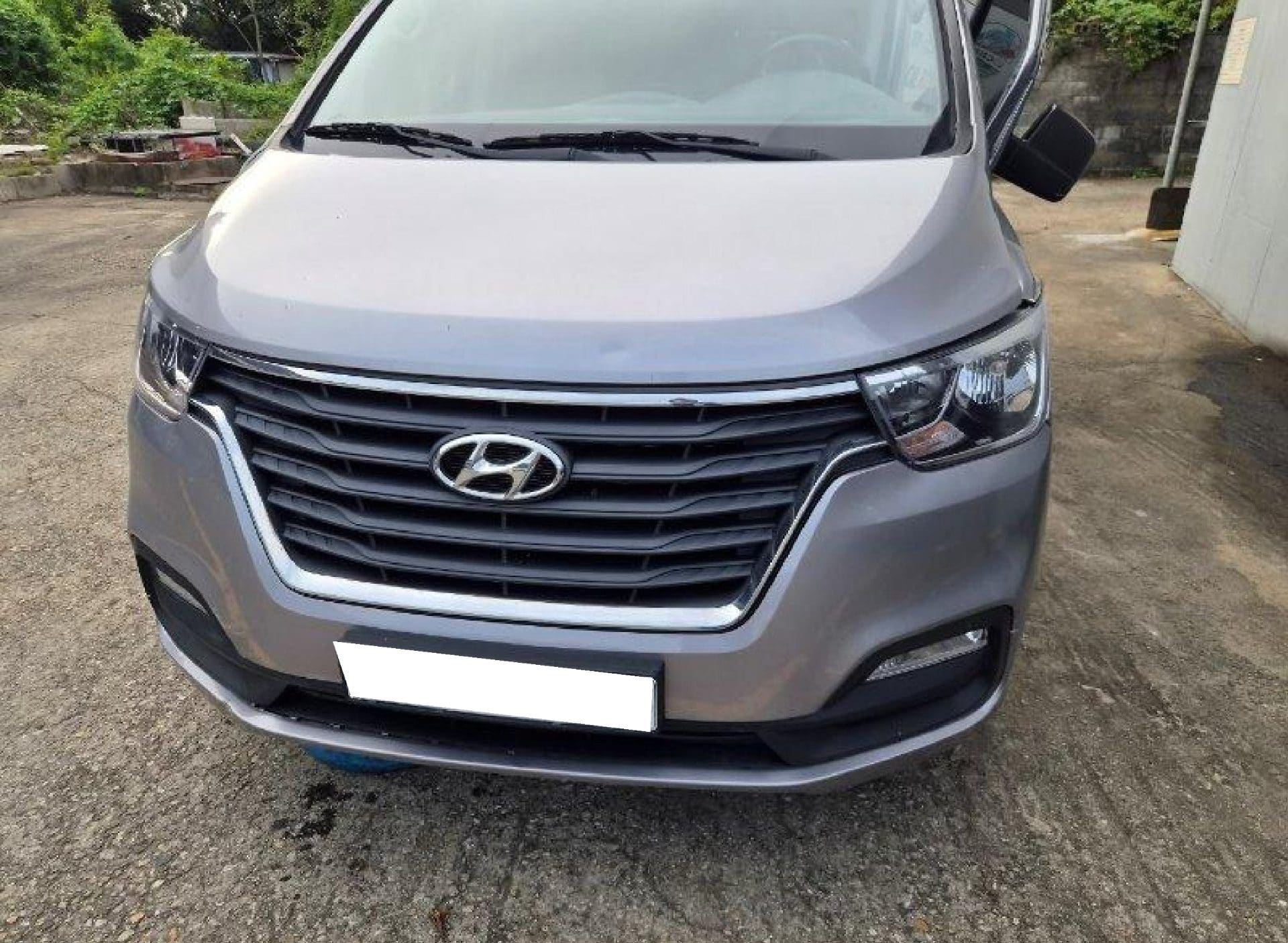 2021 Hyundai The New Grand Starex 2WD Van (S/N: 192270) [RB Auction]