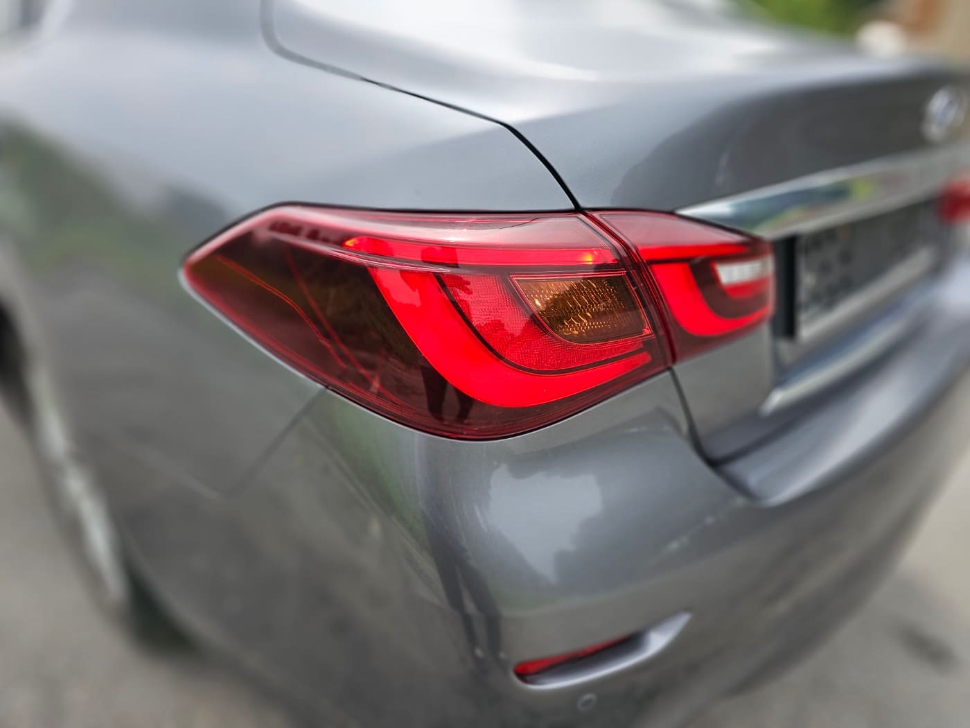 2016 Infiniti Q70 3.7 (S/N: 580214) 11