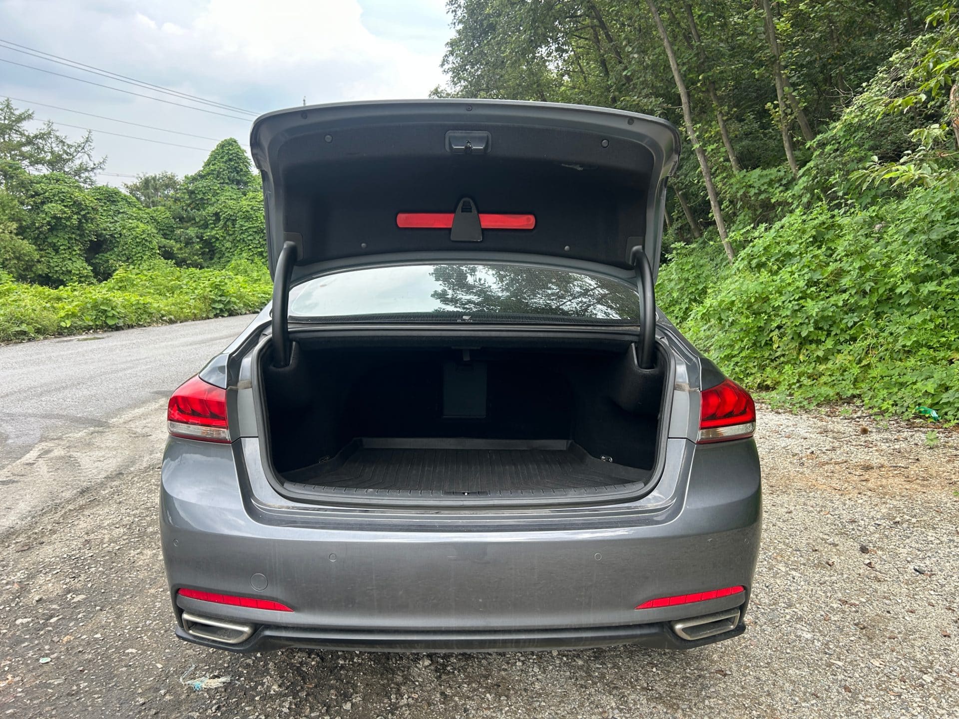 2016 Genesis DH G330 (S/N: 089639) 18