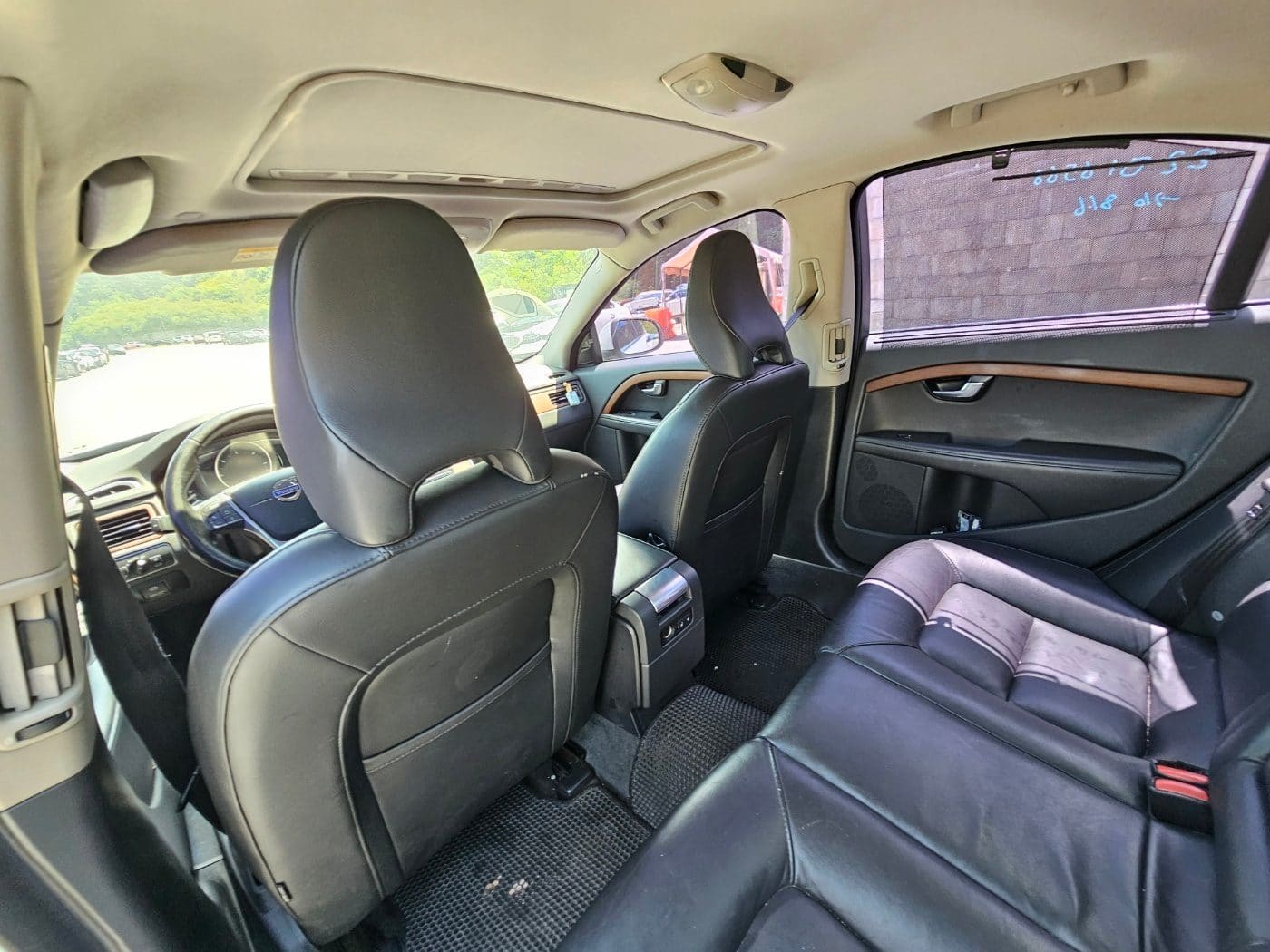2015 Volvo S80 D2 (S/N: 186276) 29
