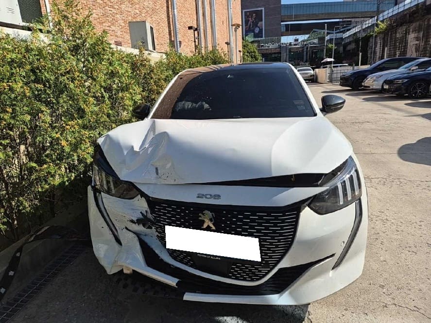 2023 Peugeot e-208 Allure (S/N: 527498) [RB Auction]
